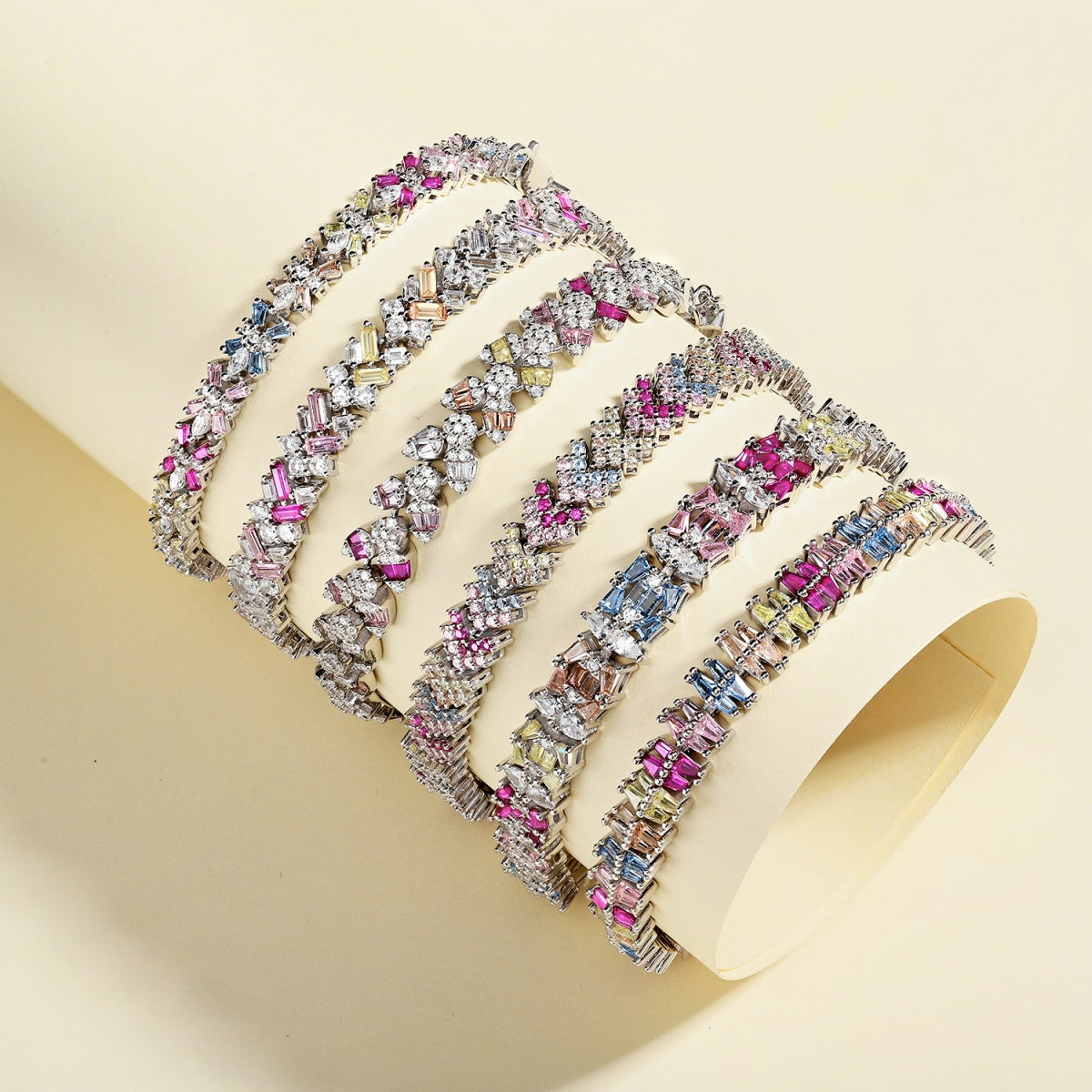 [Elitejewels] Funkelndes, exquisites Party-Armband mit mehreren Schliffarten