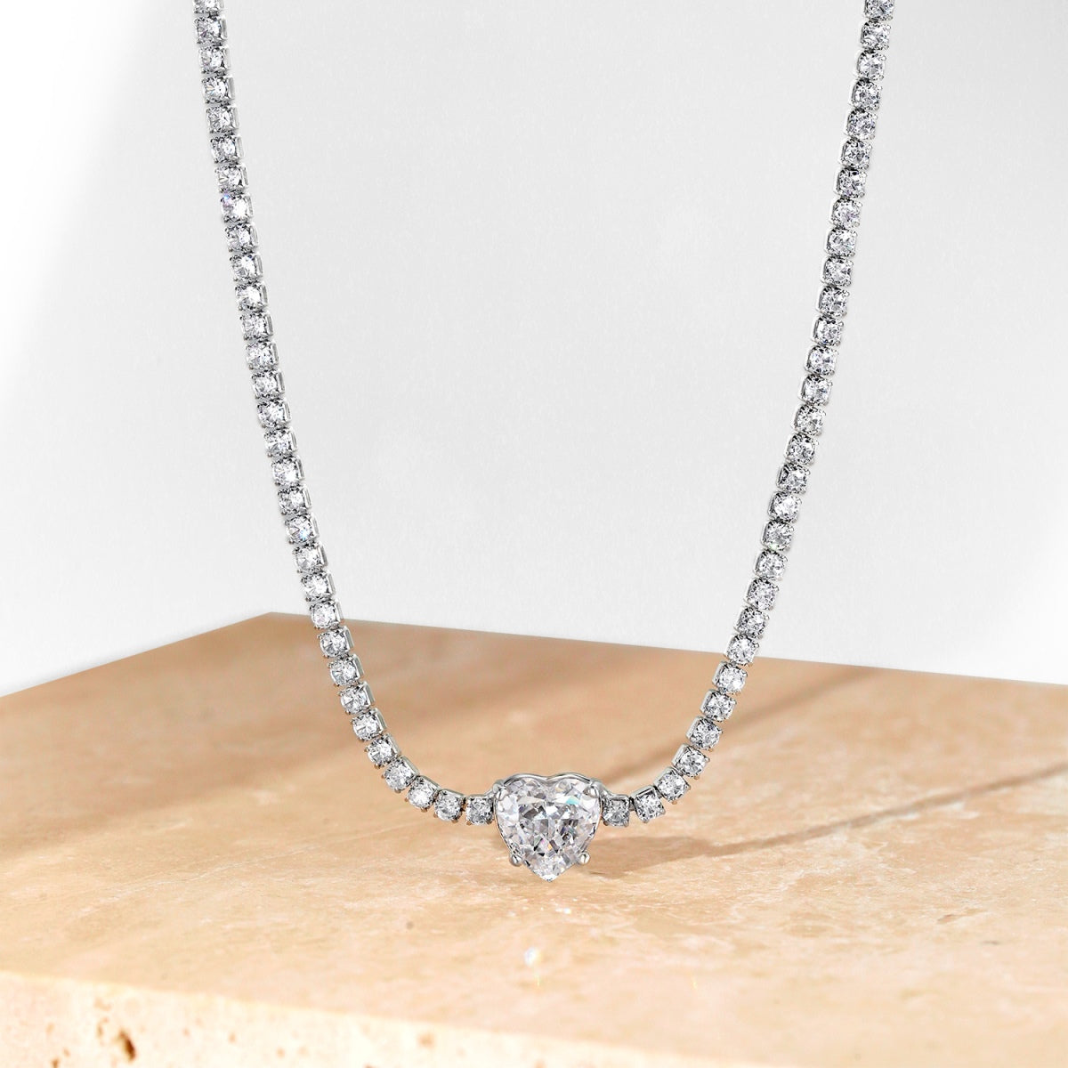 [Elitejewels]2.0 Carat Sparkling Tennis Heart Cut Necklace