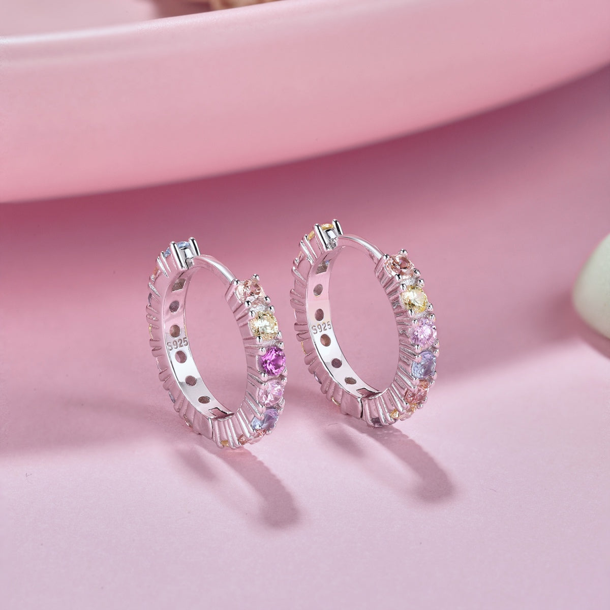 [Elitejewels]Radiant Colorful Round Cut Earrings