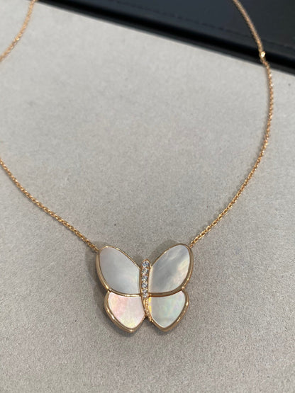 [Elitejewels]BUTTERFLY GOLD MOP DIAMOND NECKLACE