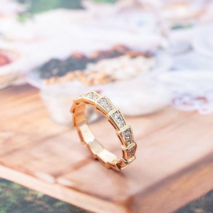 [Elitejewels]SERPENTI RING ROTGOLD MIT DIAMANTEN 3MM