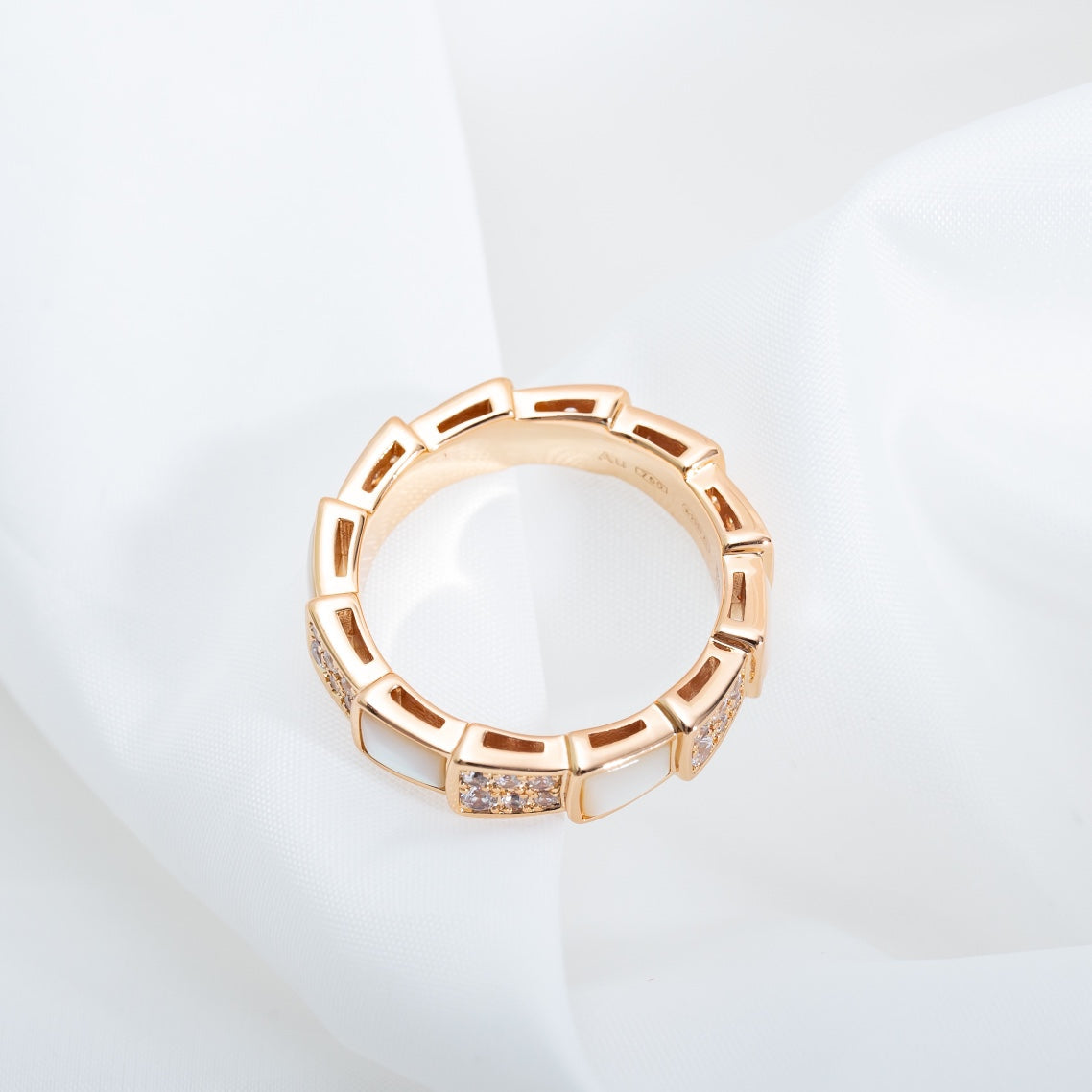 [Elitejewels]SERPENTI RING ROTGOLD MIT DIAMANTEN 4MM