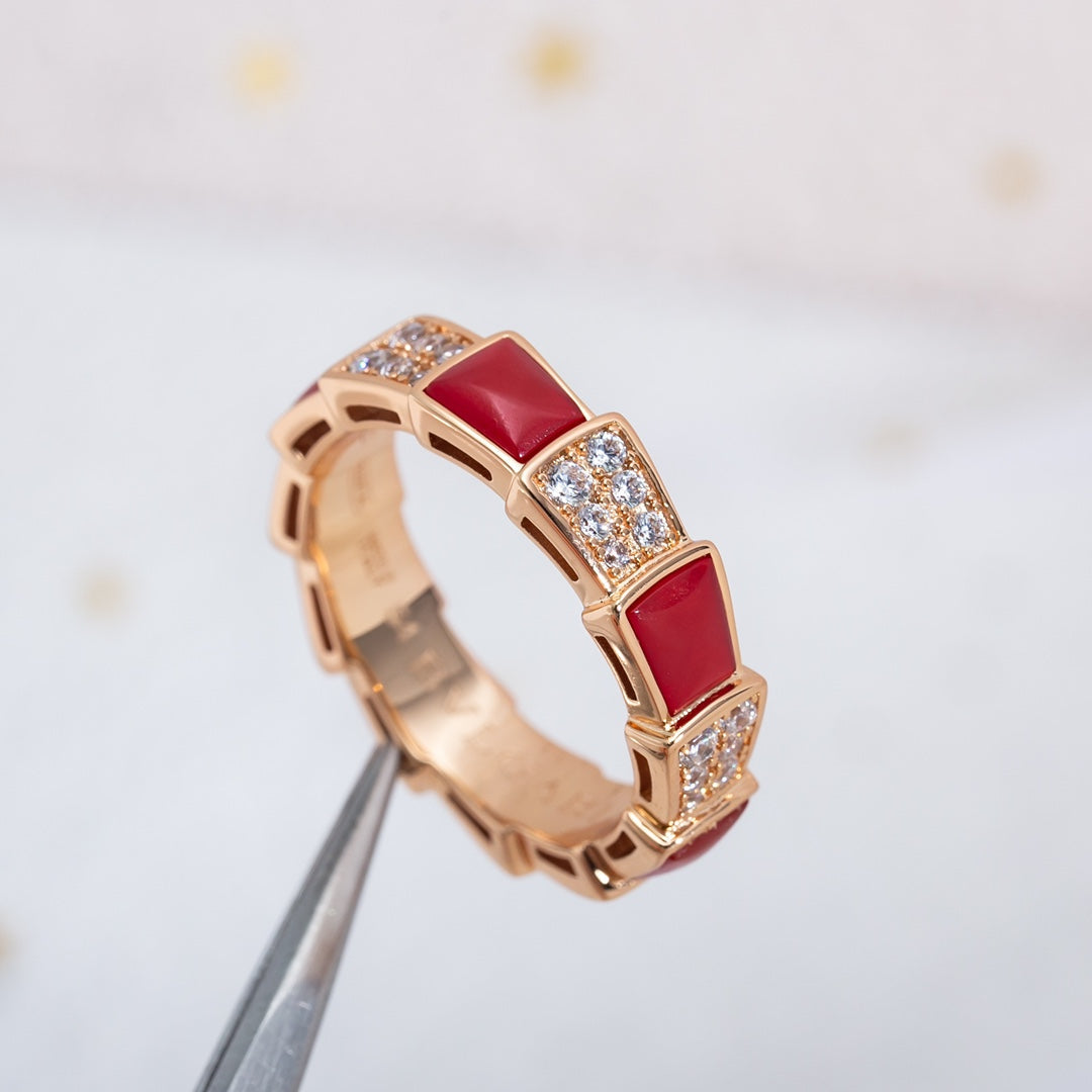 [Elitejewels]SERPENTI RING ROTGOLD KARNEOL DIAMANT GEPAPERT 4MM