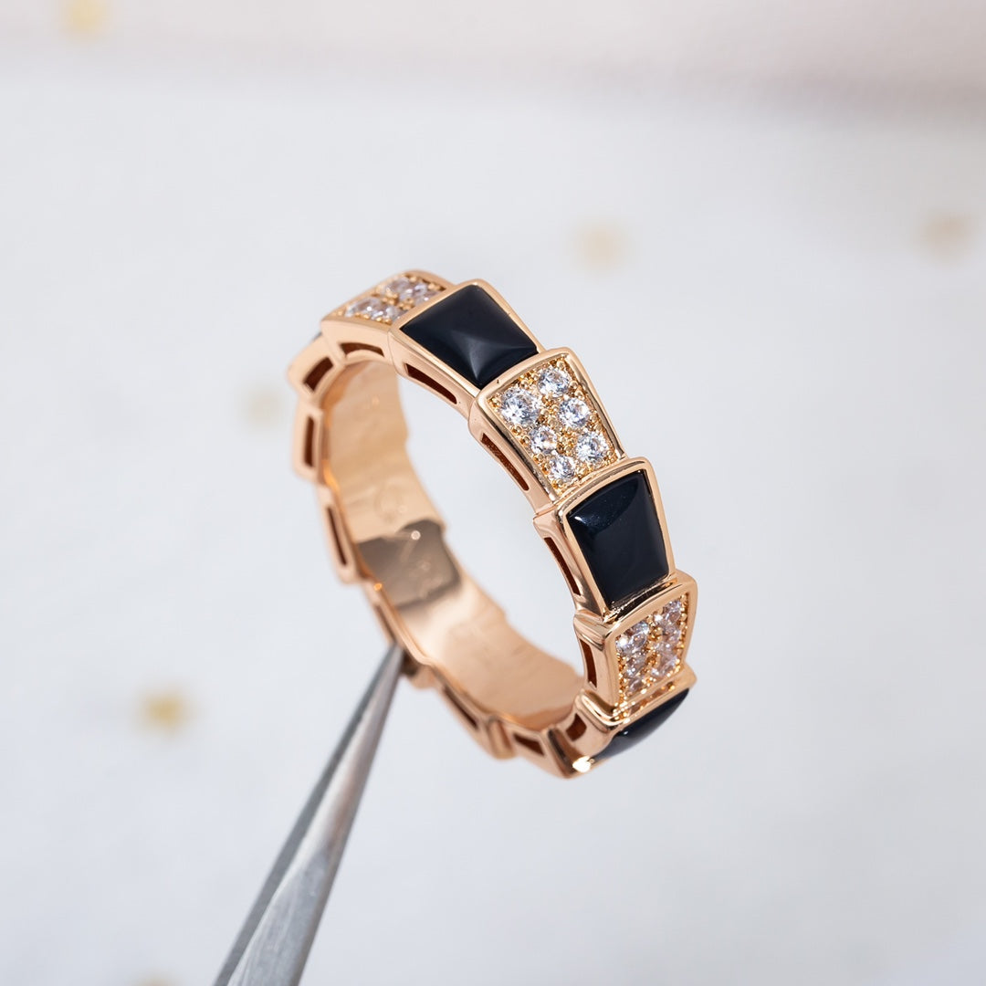 [Elitejewels]SERPENTI RING PINK GOLD BLACK MOP DIAMOND PAVED 4MM