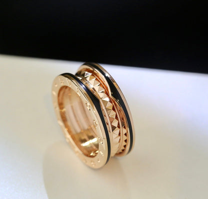 [Elitejewels]ZERO 1 GOLD BLACK CERAMIC RING