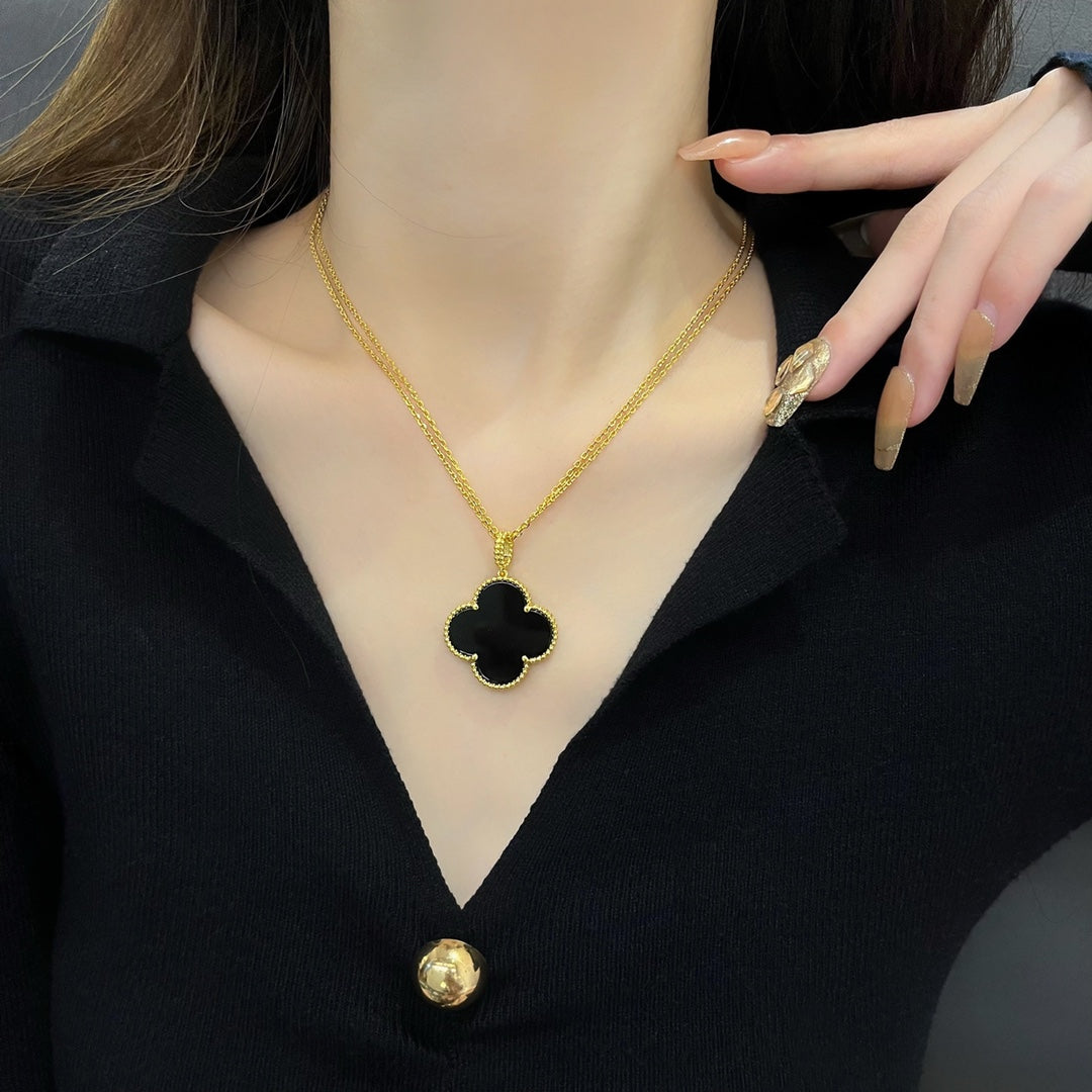 [Elitejewels]CLOVER 25MM NECKLACE GOLD ONYX