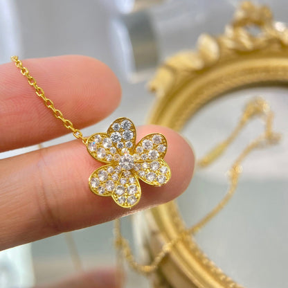 [Elitejewels]FLOWER DIAMOND NECKLACE