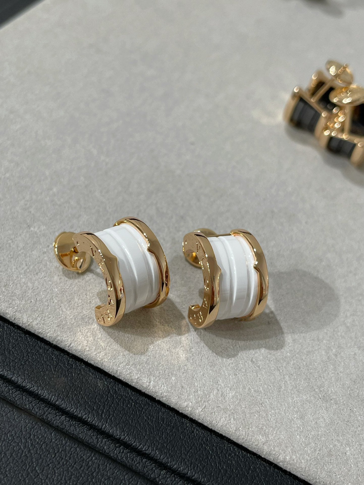 [Elitejewels]ZERO 1 PINK GOLD CERAMIC EARRINGS