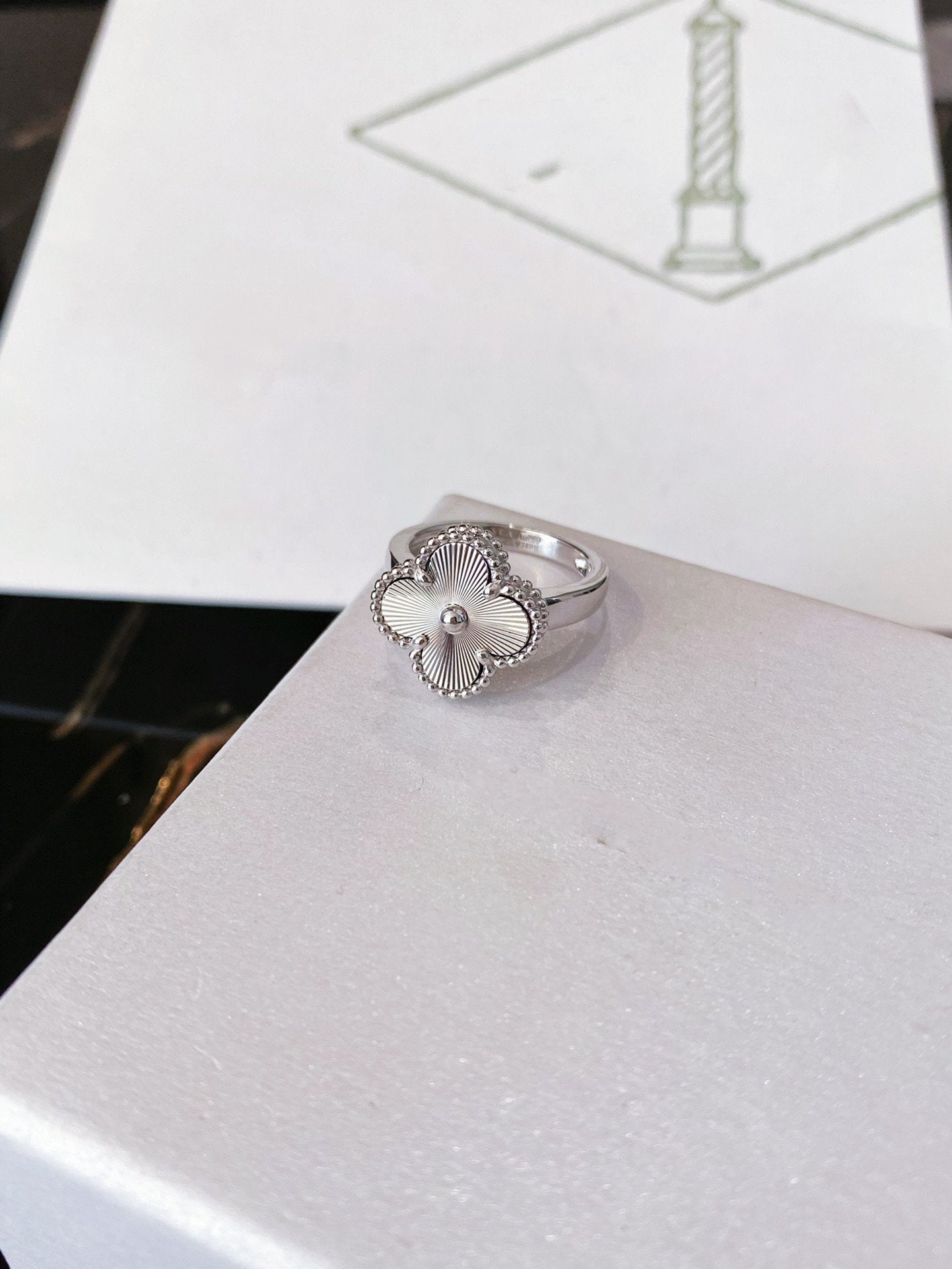 [Elitejewels]CLOVER SILVER RING