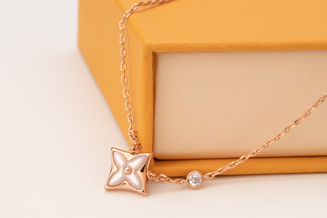 [Elitejewels] LV STAR PINK MOP 1 DIAMANT ROSGOLD HALSKETTE