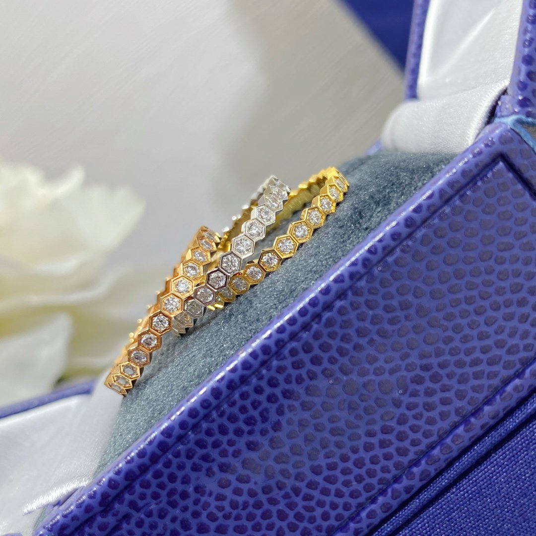 [Elitejewels] BEE LOVE KLEINER RING MIT DIAMANTEN