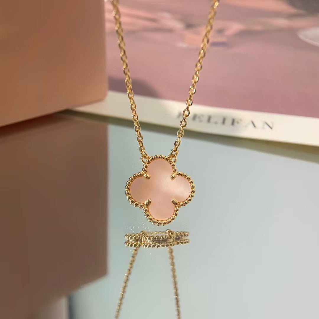 [Elitejewels]CLOVER 15MM ROSA PERLMUTT-EINZELNE BLUMENKETTE