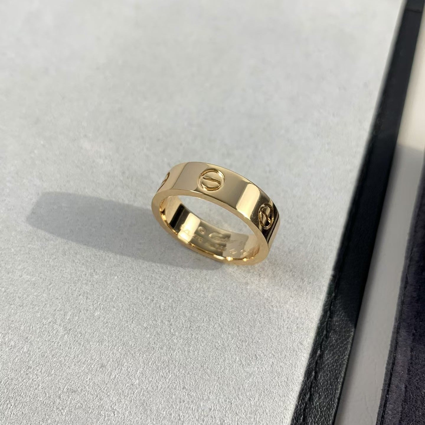 [Elitejewels]ラブリング 5.5MM ダイヤモンドなし
