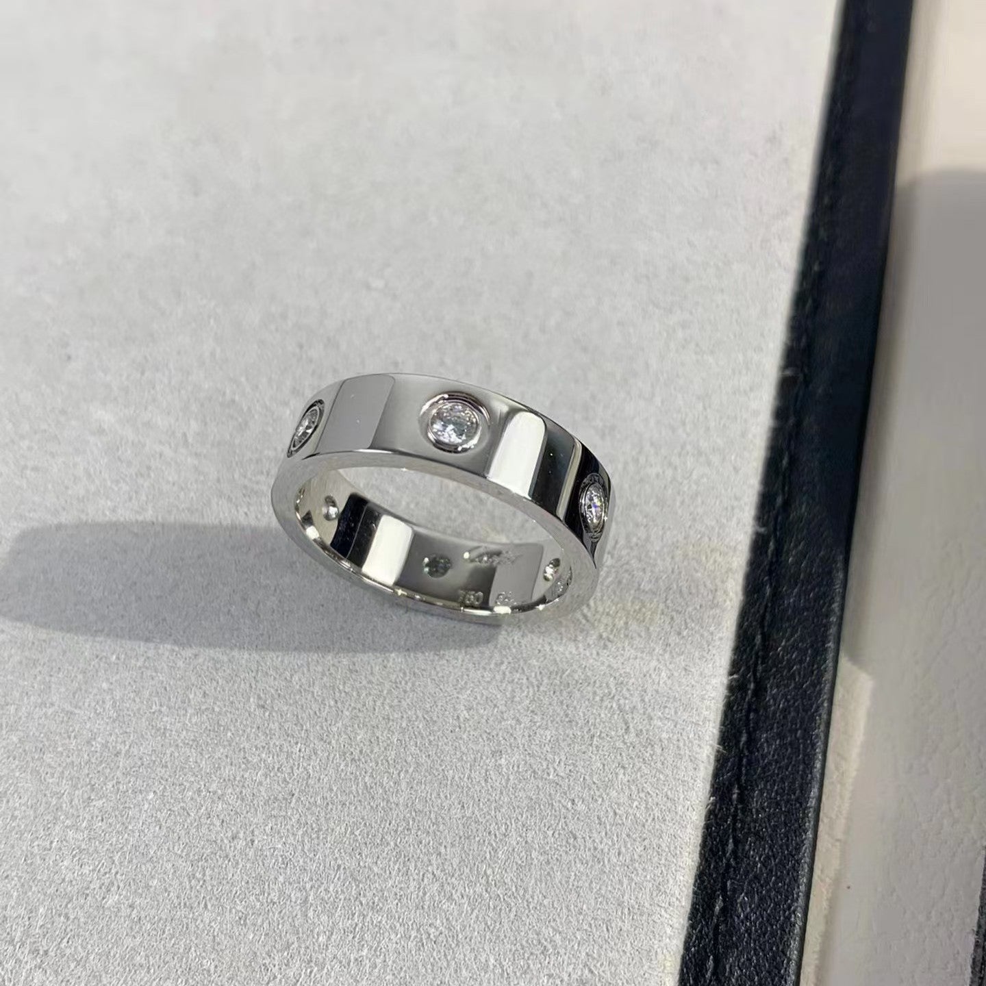 [Elitejewels] LIEBESRING 5,5 MM 6 DIAMANTEN SILBER