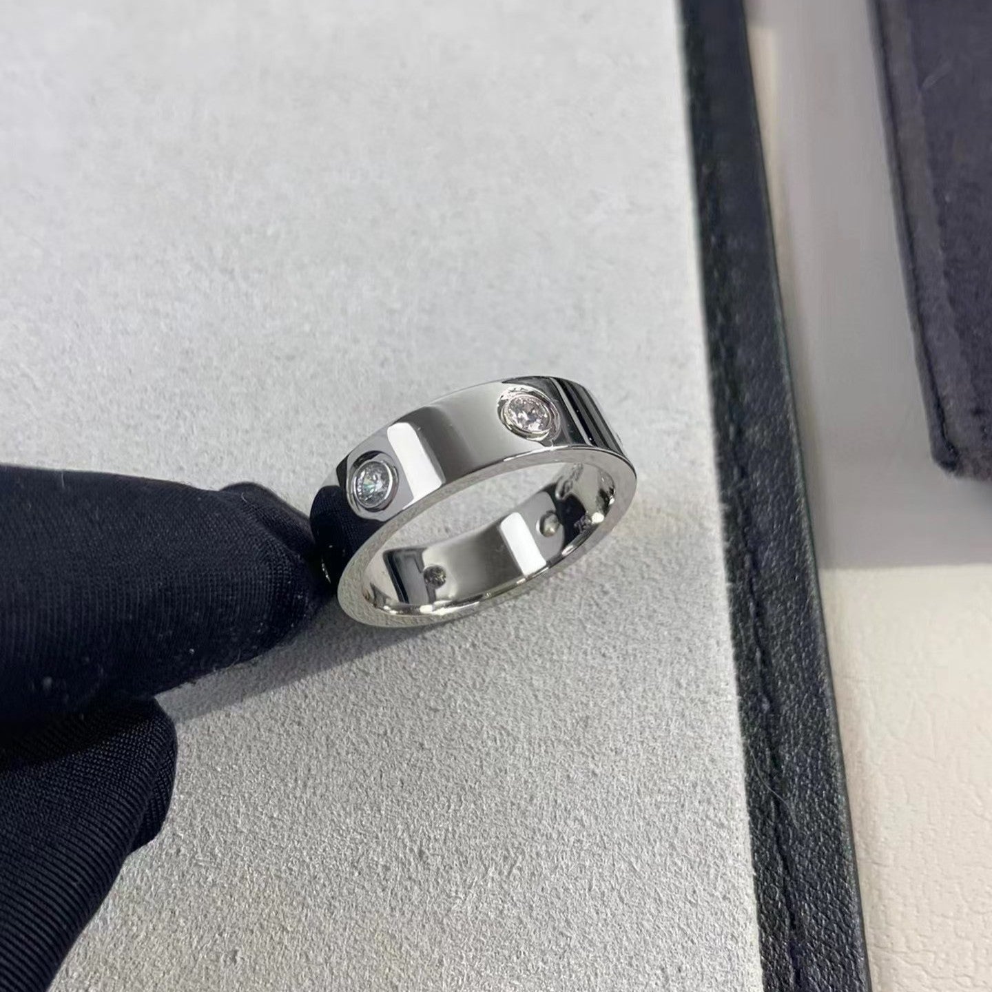 [Elitejewels] LIEBESRING 5,5 MM 6 DIAMANTEN SILBER