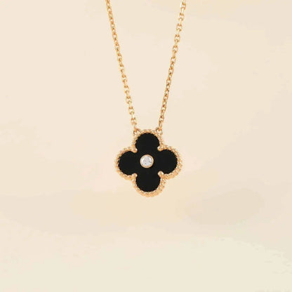 [Elitejewels]CLOVER 15MM DIAMOND ONYX NECKLACE