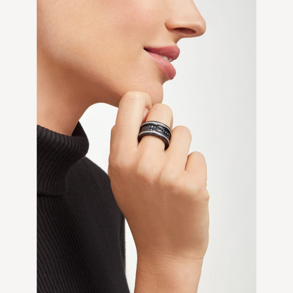 [Elitejewels]ZERO 1 ROCK FOUR-BAND BLACK CERAMIC WITH STUDDED SPIRAL AND PAVED DIAMONDS RING