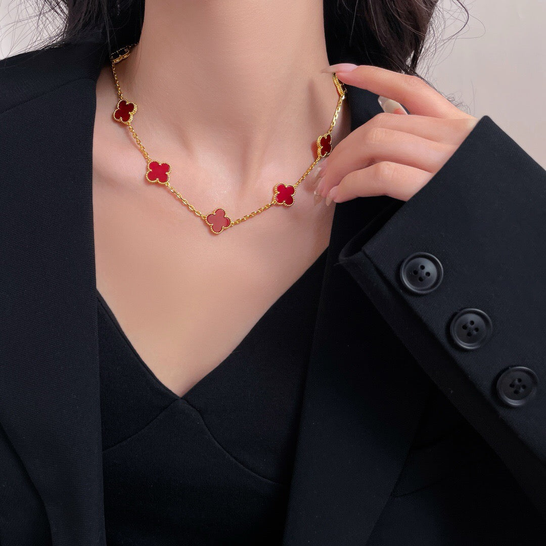 [Elitejewels]CLOVER 10 MOTIFS CARNELIAN NECKLACE