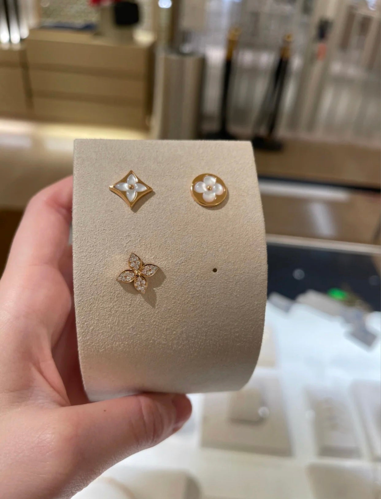 [Elitejewels]STAR BLOSSOM STUD EARRINGS PINK GOLD DIAMONDS