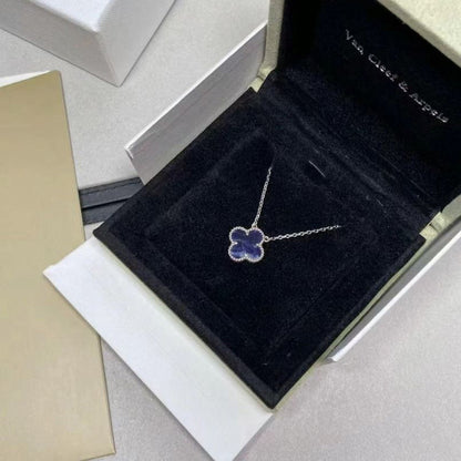 [Elitejewels]CLOVER 15MM PIETERSITE NECKLACE SILVER
