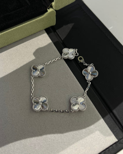 [Elitejewels]クローバー シルバー 5モチーフ ブレスレット